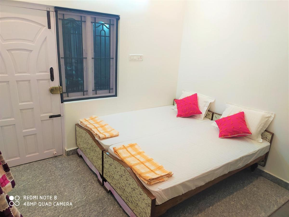 Criston Home Stay Madurai Ngoại thất bức ảnh